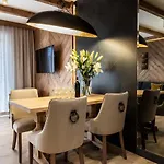 Lejlighed Szymaszkowa 7 Luksusowe Apartamenty, Z Widokiem Na Giewont - Sauna, Parking W Cenie - Blisko Stoku Narciarskiego!