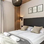 Szymaszkowa 7 Luksusowe Apartamenty, Z Widokiem Na Giewont - Sauna, Parking W Cenie - Blisko Stoku Narciarskiego!